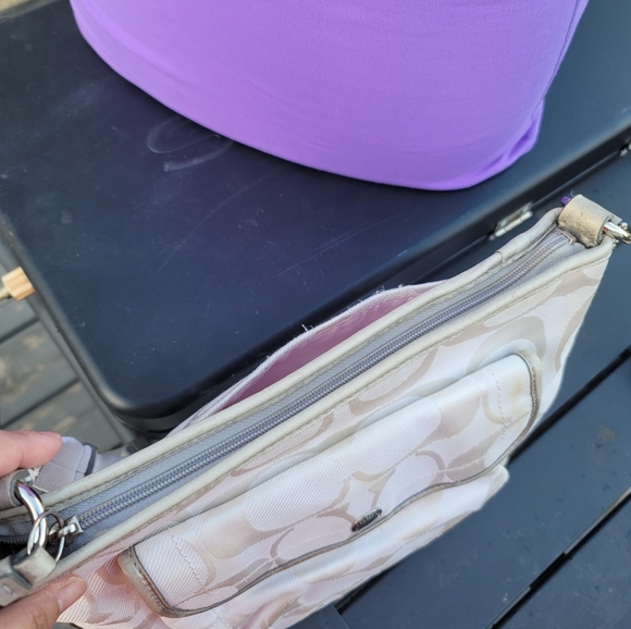 Coach Signature Canvas Kyra Daisy Crossbody Bag - Picture 4 of 16